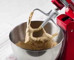 Browned Butter Cream Cheese Frosting